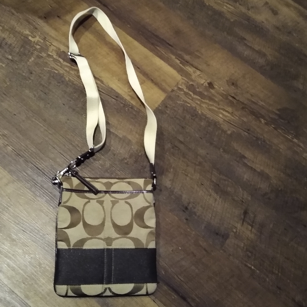 Coach Signature Stripe Swingpack Crossbody Messenger Bag/Purse - Brown